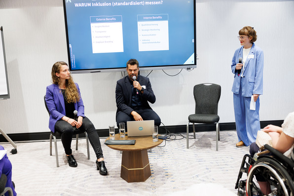 Anna Kraus, Wolfgang Kowatsch und Anna Herzog bei ihrem Workshop.