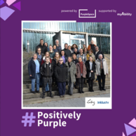 Powered by Purple Space. Supported by myAbility. Eine Gruppe aus verschiedenen Personen. Leibniz inklusiv Logo. #PositivelyPurple