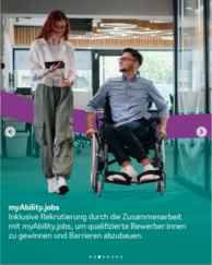 Zwei Personen gehen einen Gang entlang, eine Person davon nutzt einen Rollstuhl. myAbility.jobs. Inklusive Rekrutierung durch die Zusammenarbeit mit myAbility.jobs, um qualifizierte Bewerber:innen zu gewinnen und Barrieren abzubauen.