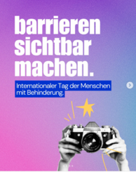Barrieren sichtbar machen. Internationaler Tag der Menschen mit Behinderungen. Zwei schwarz weiß gefärbte Hände mit einer Fotokamera in der Hand.