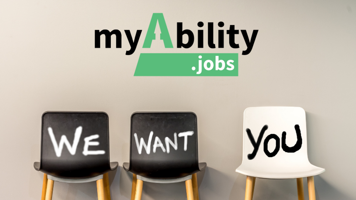 3 Sessel nebeneinander mit der Aufschriften auf den Sessellehnen We Want You. Oberhalb des Bildes das myAbility.jobs Logo